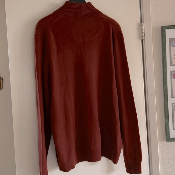 NWOT.  Nordstrom’s men’s 100% Cashmere sweater in maroon.  Neckline 1/4 zipper. - Picture 9 of 10